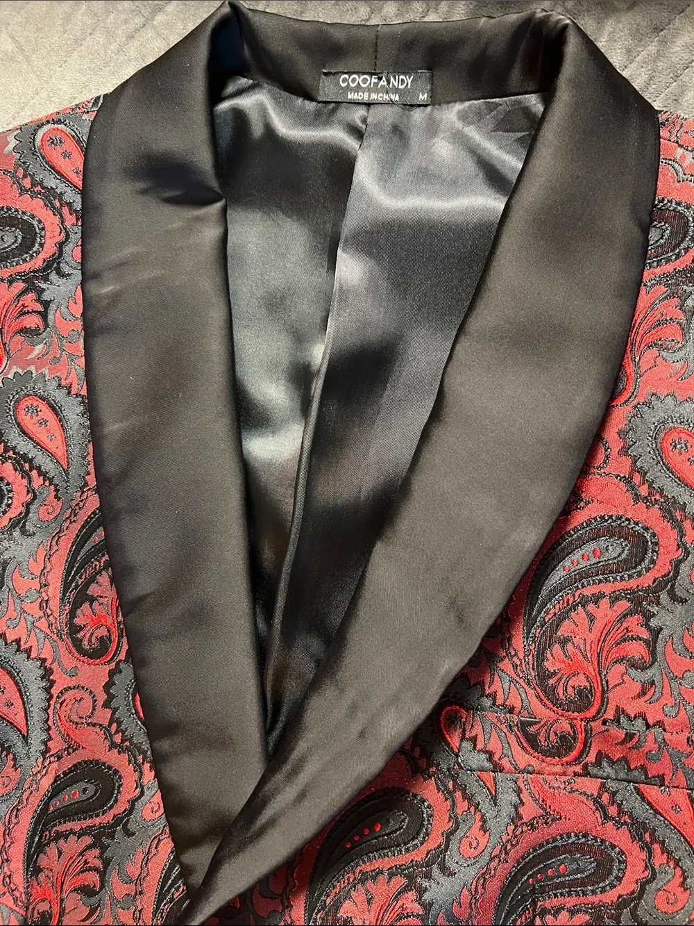 COOFANDY Men's Red & Black Paisley Shawl Lapel Tuxedo Jacket